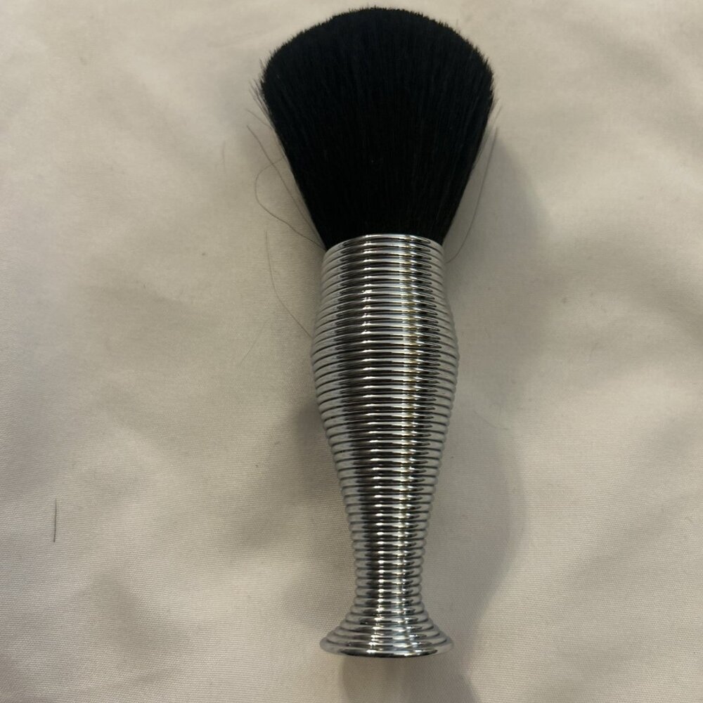 Models Prefer Goat Hair Silver Spiral Springy Powder Blush Bronzer Makeup Brush
